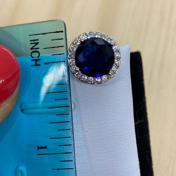 🌟 Gold Plated Blue CZ Stud Earrings - Picture 3 of 4